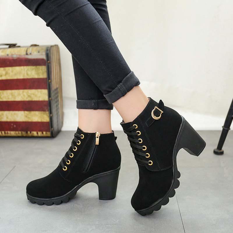 The Flat Heel Women Boots